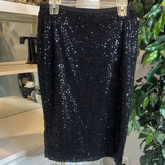 EUC Express Bodycon Glamorous Black Sequin Pencil Skirt, 8 - Picture 1 of 10